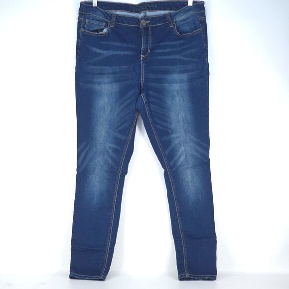 Revolution by Revolt Faded Jean Women 22W Dark Denim Stretch Tapered Distressed - Picture 2 of 16